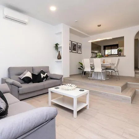 Luxury 2 Bedroom Cristianos لوس كريستيانوس