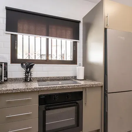 Luxury 2 Bedroom Cristianos شقة